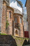 <center>L'église abbatiale Sainte-Foy</center>Le chevet avec les chapelles rayonnantes.