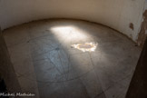 <center>Cimetière de Conques</center>Le sol de la chapelle.