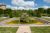 <center>Le château de Bournazel</center>Les jardins.