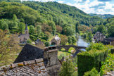 <center>Belcastel </center>L’église et le pont  sont les œuvres d’Alzias 1er de Saunhac.