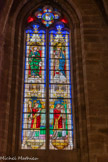 <center>La cathédrale Notre-Dame de Rodez</center>Vitrail pour commémorer l'inauguration des reliques de saint Arthemon, données par S.S. Grégoire XVI. En haut, saint Arthemon et le pape Grégoire XVI.