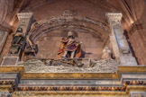 <center>La cathédrale Notre-Dame de Rodez</center>Chapelle du Saint-Sépulcre. Le Christ ressuscité sortant de son
tombeau, le pied posé sur un des soldats qui le gardait.