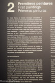 <center>Le musée Soulages.</center>Prernières peintures
En 1946, Pierre et Colette Soulages s’installent à Courbevoie dans un minuscule appartement-atelier. Dès l’année suivante, Soulages expose à Paris au salon des Surindépendants, il y est remarqué publiquement par le peintre Francis Picabia qui reprendra à son compte une phrase de Pissarro : « Avec l’âge que vous avez et ce que vous faites, vous n’allez pas tarder à avoir beaucoup d’ennemis i ». Michel Ragon, critique d’art, note déjà pour sa part « les tonalités sombres, les rythmes robustes » de ses peintures.
Hans Hartung, Gérard Schneider et Jean-Michel Atlan figurent parmi les amis de Soulages ; ils exposent parfois avec lui. Pourtant, Soulages n’appartient à aucun groupe d’artistes. La peinture traditionnelle, à la technique et aux instruments convenus, le rebute.
il achète en 1947 ses premières brosses de peintre en bâtiment, plus proches de la peinture qu’il a envie de produire. Dès le départ, la peinture de Pierre Soulages ne propose ni représentation, ni message.
La reconnaissance
En 1948, Soulages expose trois peintures au IIIe salon des Réalités Nouvelles. Leur construction, un fond clair barré de grands traits sombres, fait surgir la lumière. Repéré par Ottomar Domnick, défenseur de l’art abstrait en Allemagne, il est alors invité à prendre part à « Grosse Ausstellung Franzosischer abstrakter Malerei », une exposition itinérante dans sept villes allemandes.
Soulages y présente cinq peintures sur toile et sept brous de noix, dont l’un, traité en négatif, servira d’affiche pour l’exposition. Dès lors, ses œuvres, très différentes de celles colorées de ses contemporains, seront exposées en Europe et aux États-Unis.