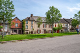 <center>Najac</center>Au Nord, des maisons en pierre.