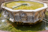 <center>Villefranche-de-Rouergue </center>Fontaine du Griffoul.