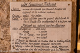 <center>Sévérac-le-Château</center>Chaque ville de quelque importance possédait en effet ses propres mesures, avant l’instauration, à la Révolution française, du système métrique actuel (mètre-étalon, kilogrammes et litres...).