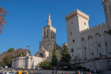 <center>Palais des Papes d'Avignon </center>La cathédrale Notre-Dame des Doms et la tour de la Campane.