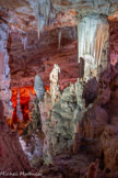 <center>Grotte de la Salamandre</center>Dans le plafond, le bas de l'aven.