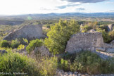 <center>Le Château d’Allègre.</center>Vue du belvédère vers le mont Lozère.