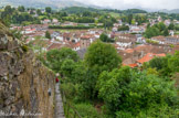 <center>Saint-Jean-Pied-de-Port</center>Derrière l'église Notre Dame, un escalier mène à la citadelle par le chemin ronde.