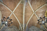 <center>Roncevaux</center>Eglise de Saint Jacques. La voûte gothique étant trop lourde, elle fut remplacée par une voûte en briques beaucoup plus légère.