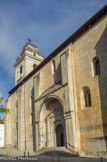 <center>L'église St-Vincent d'Urrugne</center>Il existait dès le Xème siècle un lieu de culte à Urrugne qui fut détruit au cours des invasions espagnoles au XVIème siècle. L'église actuelle est reconstruite en 1550 dans un style Renaissance influencé par l'architecture culturelle du Guipuzcoa (région du Pays Basque espagnol). Ainsi, la nouvelle église a un aspect massif et défensif avec notamment des archères canonnières au sommet des contreforts, cependant le clocher-porche et le portail orné pondèrent cette apparente austérité.