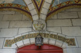 <center>Château d'Abbadia.</center>Sous le porche d’entrée, une citation en gaélique accueille le visiteur par Cead Mile Failte (Cent mille bienvenues).