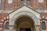 <center>Biarritz</center>Chapelle impériale. Eugénie choisit Boeswilwald, élève de Viollet Le Duc, pour réaliser la construction de cet édifice de style romano-byzantin et hispano-mauresque.