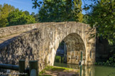 <center>Ascain</center>Cet ouvrage a joué un rôle important au cours de la retraite du général Soult et principalement pendant la bataille de La Nivelle. La première arche du pont fut alors détruite pour empêcher le passage de l'artillerie de Wellington. Ce pont a été reconstruit suite à l'effondrement de la pile centrale lors de la crue de décembre 1994.