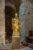 <center>Crestet</center>Statue-reliquaire (socle-reliquaire) : saint Sixte. L'église est sous la dédicace de  Saint Sauveur et Saint Sixte. Il y eut plusieurs papes portant le nom de Sixte.