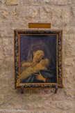 <center>Crestet</center>Vierge à l'Enfant.