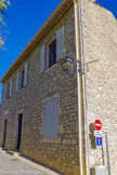 <center>Crestet</center>L'ancienne mairie et l'ancienne école.