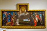 <center>Ancien Hôtel Dieu de Carpentras</center>P. Trabaud
Adoration du saint Mors avec sainte Marthe, saint Siffrein, saint Antoine abbé et sainte Ursule.
Huile sur toile, années 1690 Inv598
Ce tableau ornait le mm du maître-autel de la cathédrale Saint-Siffrein commandé par l'évêque Lorenzo Butti. Il représente le saint Mors, relique emblématique de Carpentras, adoré par les saints patrons de la ville. Le tableau a été financé par le chanoine Paul de Joanis de Verclos dont on voit les armoiries