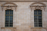 <center>Ancien Hôtel Dieu de Carpentras</center>l'automne couronné de vignes et l'hiver, représenté par un vieillard emmitouflé.