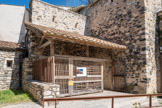<center>Meysse</center>Entrée sud de l'église.