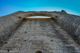 <center>Château des Moines.</center>L'assommoir.