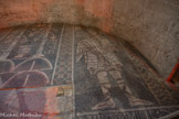 <center>Abbatiale Sainte-Marie de Cruas</center>La mosaïque du début du XIIème siècle.