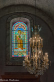 <center>Abbatiale Sainte-Marie de Cruas</center>Vitrail du transept nord.  Saint Joseph.