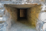 <center>Le puits aérien de Trans-en-Provence</center>Noyau central (le condenseur) vu d'un orifice inférieur.