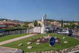 <center>Draguignan</center>Ce Mémorial, érigé à l’initiative de la Municipalité de Draguignan en 2011, immortalise la catastrophe qui a dévasté Draguignan, la Dracénie et l’Est Var.