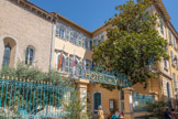 <center>Draguignan</center>Hôtel de ville installé dans le couvent des Cordeliers (1253) et Hôtel Thom-La-Plane.