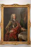<center></center>Nicolas de Largillière
Paris, 1656-Paris, 1746
Portrait de Gaspard Charles Guillaume de Vintimille, évêque de Marseille, avant 1699.
L'œuvre est un témoignage de la notoriété mais aussi de la facilité d'exécution de l'un des plus grands portraitistes français. Elle représente un brillant ecclésiastique de cour, né au château du Luc à trente kilomètres de Draguignan dans la puissante famille des Vintimille, amateur d'art et protecteur à Paris d'artistes provençaux. La composition de l'œuvre répond aux codes du portrait traditionnel : assis sur un fauteuil, devant un large rideau, Monseigneur de Vintimille est saisi dans la force de son autorité ecclésiale, la main droite relevée sur le torse. La touche à la fois rapide et veloutée de Largillière confère un réel sentiment de vie au tableau, renforcé par le travail de la lumière. Le portrait serait un ricordo, réplique en plus petit peinte pour l'artiste ou son modèle d'un grand portrait d'apparat.