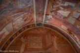 <center>Chapelle Notre-Dame de Ben-Va</center>A l'intérieur, les parois et la voûte en berceau sont consacrées au triptyque des fins dernières, l'Enfer, le Purgatoire et le Paradis, accompagné d'une galerie des Saints protecteurs et d'une frise de sept vertus.