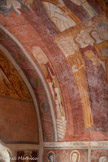 <center>Chapelle Notre-Dame de Ben-Va</center>Regiistre supérieur. SAINT PIERRE accueillant dans la cour céleste les âmes élues à l'entrée de la Jérusalem céleste, fortifiée telle une cité italienne : le crénelage fendu ou bifide des merlons