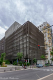 <center>Boulevard de Paris</center>Eko Active est un immeuble à usage de bureaux conçu par l’atelier d’architecture Franck Hammoutène en 2019. Les grandes baies vitrées à chaque étage offrent une vue sur une traverse paysagère et sur la mer. Des brise-soleils habillés d’aluminium laqué tamisent la lumière naturelle. Avec ses plateaux de bureaux modulables, l’ensemble immobilier pourra accueillir plus de 600 personnes.
Le bâtiment est raccordé à la centrale de géothermie marine Thassalia du môle d’Arenc.