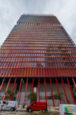<center>La Tour La Marseillaise.</center>Façade Nord. Du haut de ses 135 mètres, elle est aujourd’hui en France la seule tour de bureaux disponible à la location face à la mer et proposant cette qualité de services.

Légère et transparente, Jean Nouvel l’a imaginée pour se fondre dans le paysage et pour donner un nouveau style à la ville. Aussi emblématique par ses lignes épurées que par sa haute technicité, La Marseillaise est une prouesse pour les équipes qui l’ont pensée, conçue et réalisée.

Deuxième bâtiment des Quais d’Arenc à voir le jour après Balthazar, il s’agit d’un véritable catalyseur pour Euroméditerranée, qui, en mutation depuis maintenant 20 ans, porte une ambition forte pour le quartier, la ville et la métropole.