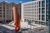 <center>Place d'Arvieux</center>Vue du Frac, Seconde-Nature de Miguel Chevalier et Charles A droite, l'immeuble Grand Large.