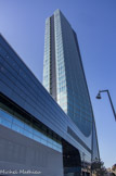 <center>Tour CMA CGM</center>La traîne de la robe.