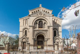 <center>Eglise St Martin d'Arenc.</center>Cette église a été c onstruite entre 1904 et 1924, sur un terrain donné par une grande famille marseillaise, les Armand. Elle est désaffectée depuisb les années 1970. Une association, défense de l'environnement Marceau et riverains, se bat pour empêcher sa démolition.