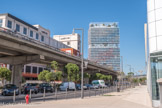 <center>Quai du Lazaret</center>Au fond, la Tour La Marseillaise. De 136 m, c'est le second plus grand immeuble de grande hauteur à usage de bureau de la ville de Marseille.