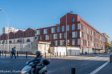 <center>Avenue Salengro</center>Le Domaine Cuoq. C'est un ensemble de grands entrepôts commerciaux. à l'âge d'or du port, on y travaillait énormément !
Des entreprises y louaient de
vastes espaces pour stocker leurs
marchandises (grains, sucre,
peaux...). Elle pouvaient aussi y
installer des machines-outils qui
fabriquaient des produits.