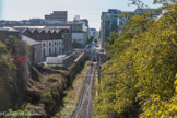 <center>Avenue Salengro</center>Le Domaine Cuoq. Cette ligne de chemin de fer a été construite en 1863 pour relier la Gare Saint-Charles aux nouveaux ports de la Joliette et puis d'Arenc. Ici, elle tourne vers Euromed pour ensuite aller vers Miramas en passant par la Côte Bleue. Le tunnel, qui est condamné, permettait d'aller vers la Joliette