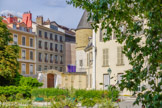 <center>LE JARDIN DE VILLE</center>La tour est une tour du rempart que le duc a incluse dans son palais.