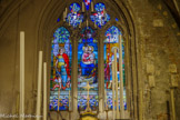 <center>LA COLLEGIALE SAINT-ANDRÉ.</center>Chapelle de Notre-Dame du Suffrage. Vierge à l'Enfant, encadrée par Saint Michel et Saint Georges.