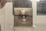 <center>Synchroton à rayons X de Grenoble.</center>Une caméra.