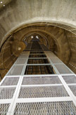 <center>La tour Perret.</center>À l’intérieur, jeux de lumière et bruit du vent filtrant par les claustras révèlent la poésie secrète de la tour.