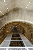 <center>La tour Perret.</center>À l’intérieur, jeux de lumière et bruit du vent filtrant par les claustras révèlent la poésie secrète de la tour.