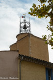 <center>Lorgues</center>1623. Campanile en fer forgé.