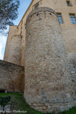 <center>Le château de Meyrargues</center>Les deux tours rondes du XIe siècle.