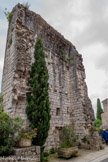 <center>Vogüé</center>Les vestiges de la Tour de Lesparre, en grande partie détruite à la fin du XIXe siècle pour faire passer la route actuelle, s’élèvent sur les bords mêmes de l’Ardèche. Elle présente un appareil de moellons de calcaire bien équarris, mais les bossages sont absents de ses parements. Cette tour comportait au moins deux étages, le premier étant planchéié (présence d’une ligne de corbeaux) et le second étant voûté en berceau. En raison d’une importante surélévation du niveau des sols environnants, le premier étage se trouve aujourd’hui au niveau de la rue. Deux portes sont encore apparentes : l’une au premier étage sur la face sud, dont il subsiste un piédroit et l’amorce d’un arc (en plein cintre ?), et la seconde au deuxième étage, sur la face occidentale, qui est encore intégralement conservée.